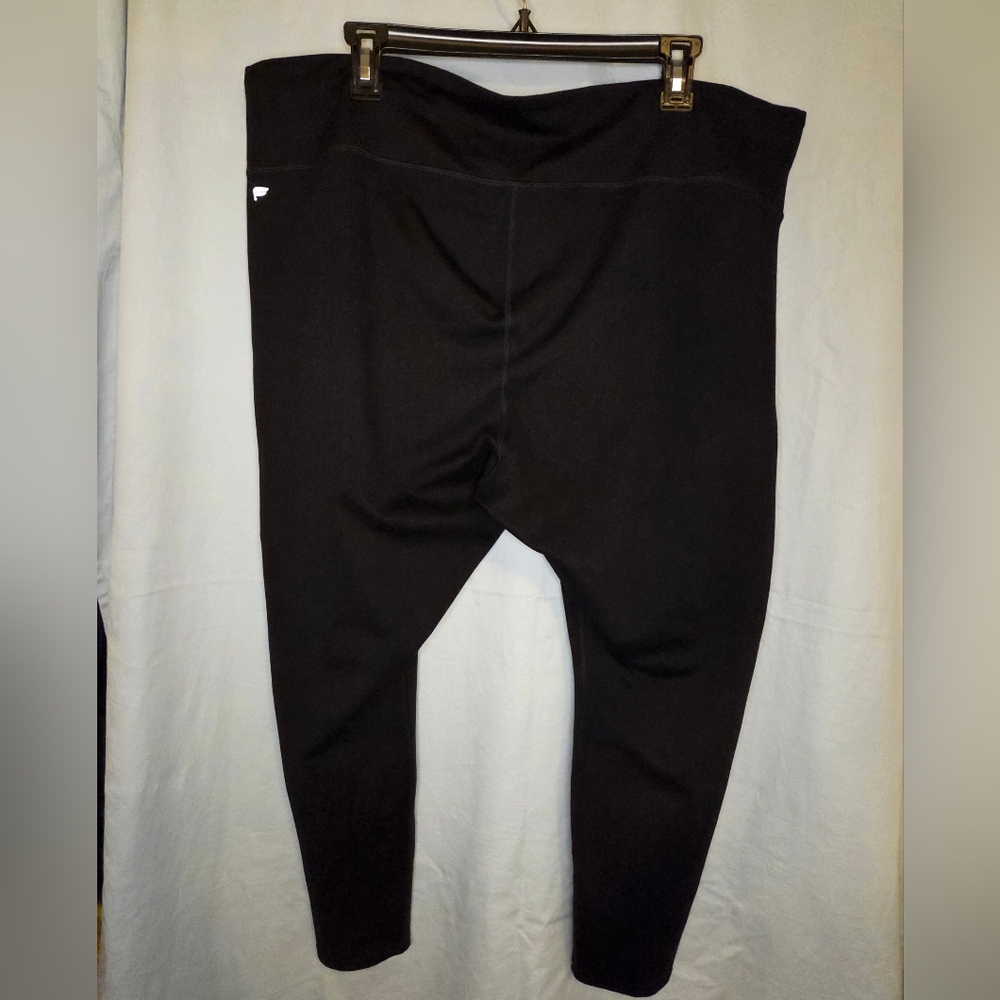 Fabletics High Rise Powerhold Leggings in Black - Size 2X